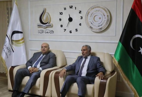زيارة السيد مدير عام المصلحة للاكاديمية الليبية